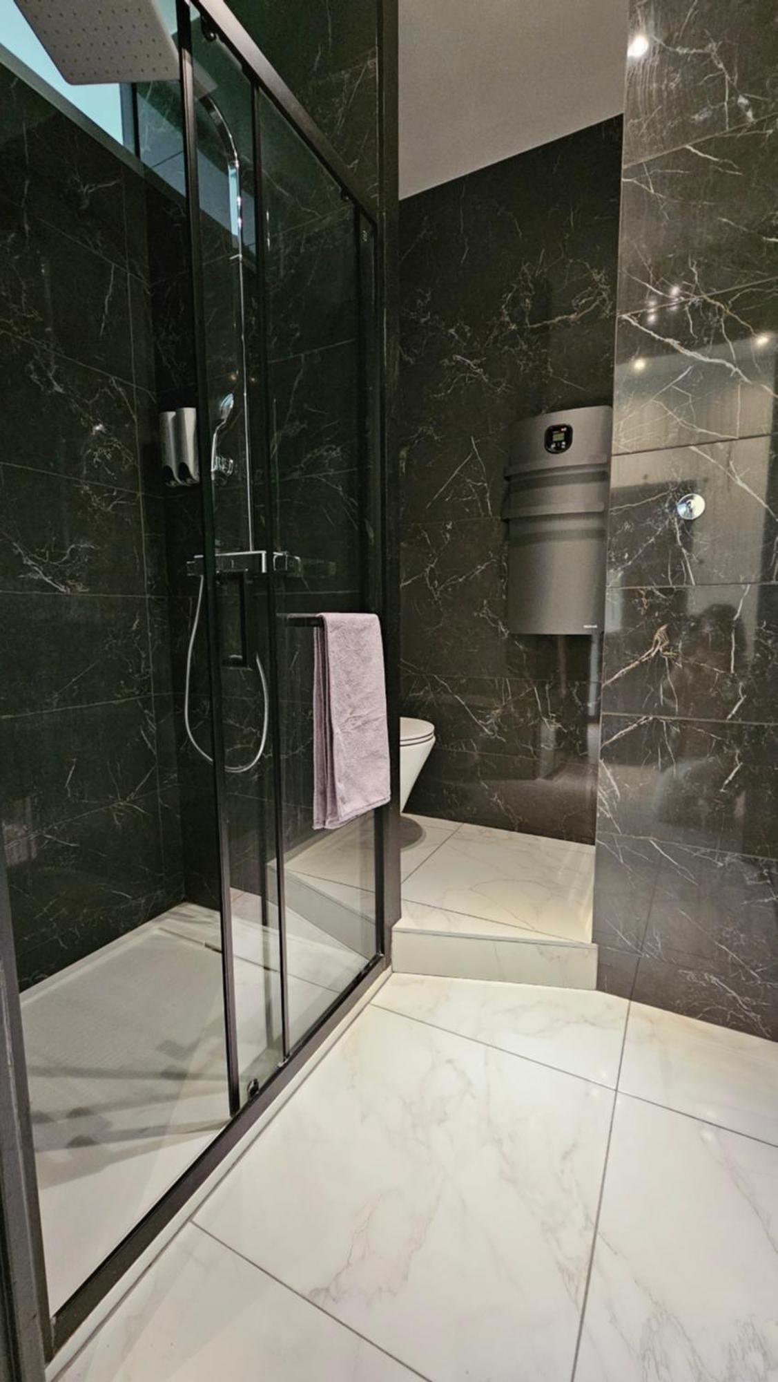 Confidentiel Standing - Terrasse & Parking Prive - Port De Plaisance Apartment Evian-les-Bains Ngoại thất bức ảnh